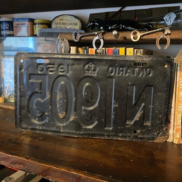Vintage Ontario 1950 License Plate - Picture 2 of 2